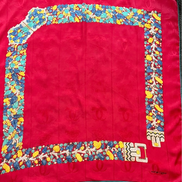 Cartier Scarf. 100% Silk. Jewel (gemstone) motif. Hand rolled. Made in Italy. - Picture 1 of 16